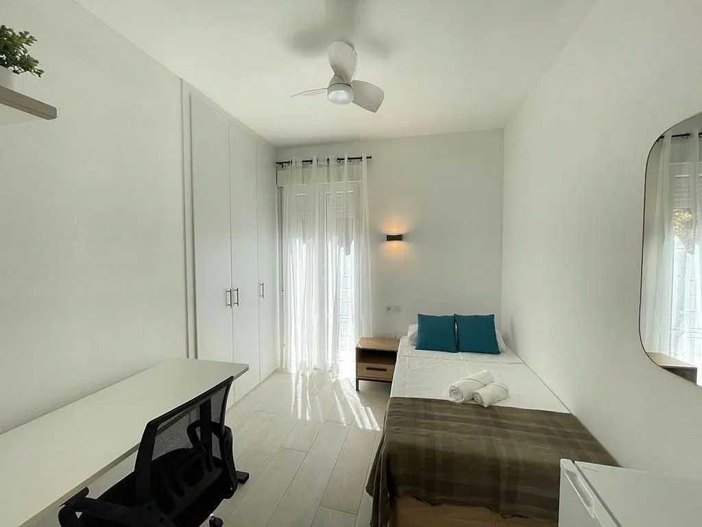 Chambres - Furnished Flat with Air Conditioning in Salamanca