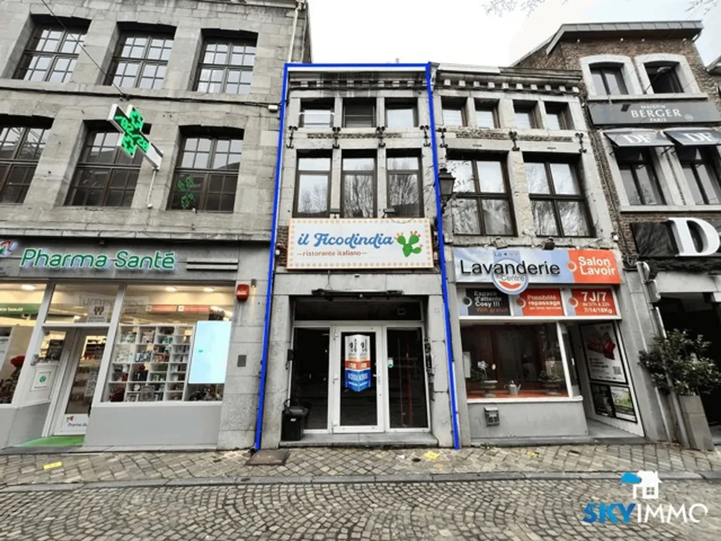 Esterno - Mixed-use Building with Apartment in Huy