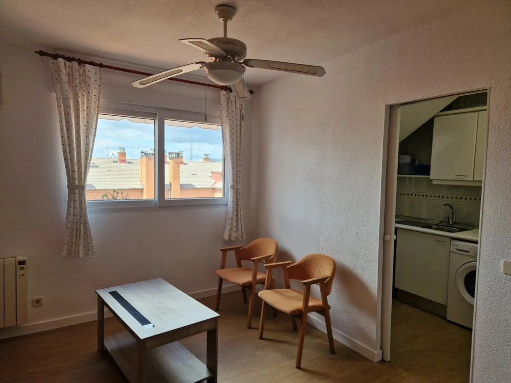 Elutuba - Furnished Flat with Balcony in Las Rozas