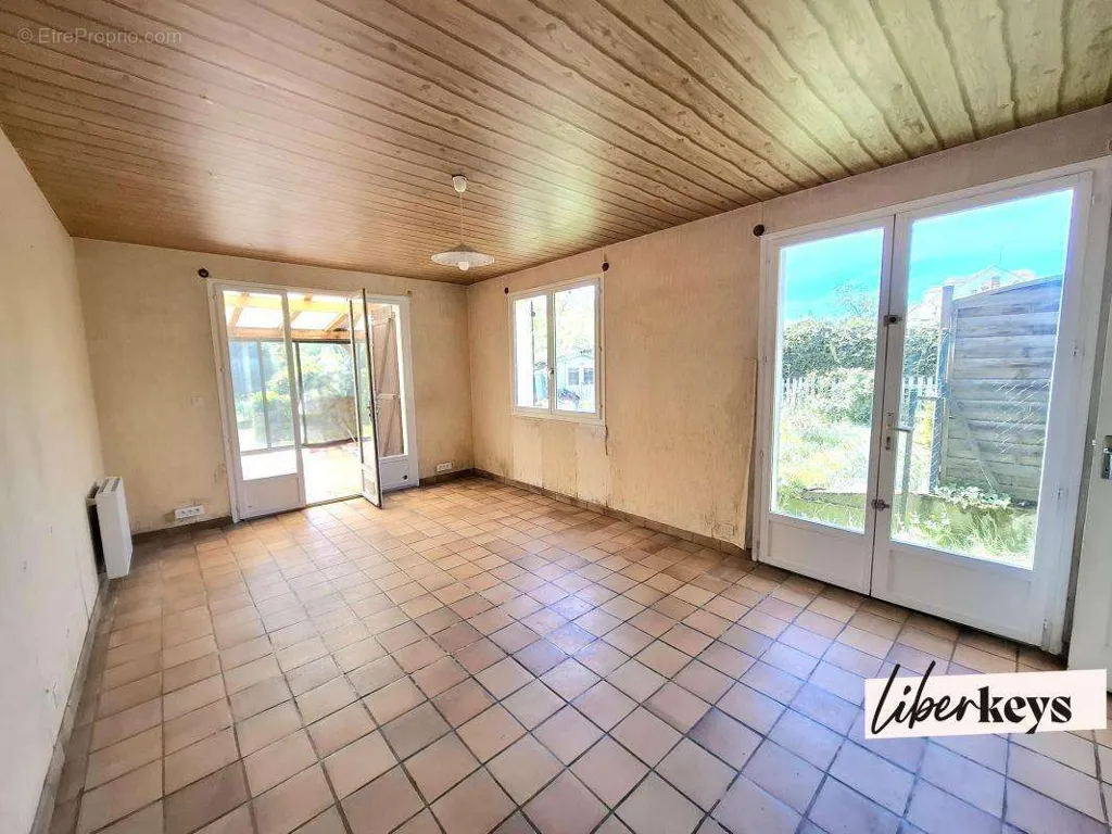 Séjour - Maison Lumineuse à Sainte-Mesme, Proche Dourdan