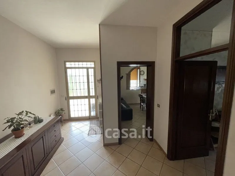 Entrée - Spacious Bifamiliar Villa in Gonzaga Centre