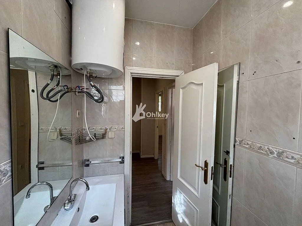 Salles de bain - Apartment with Pool in Perales del Río