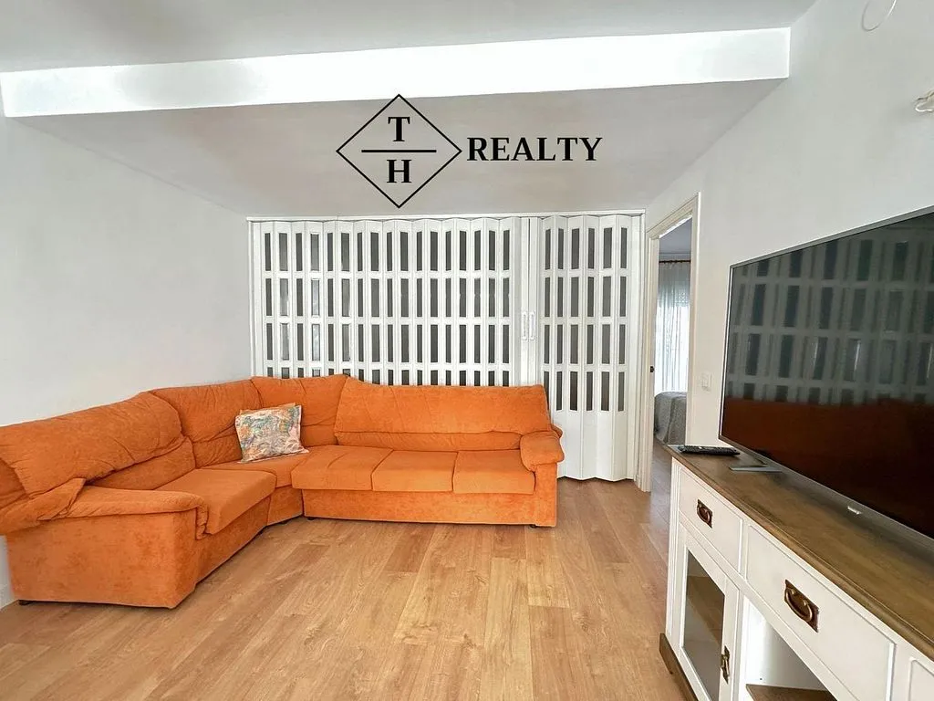 Soggiorno - Apartment with Terrace in Centre - Estanys