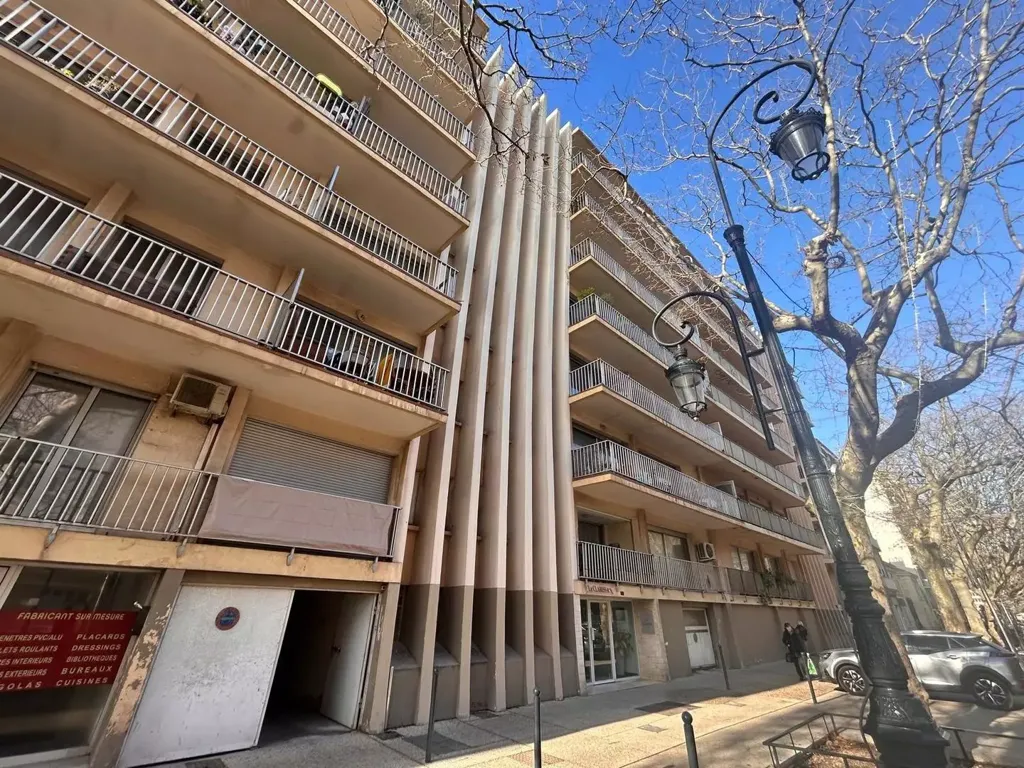 Välivaade - Spacious Apartment with East View in Sète