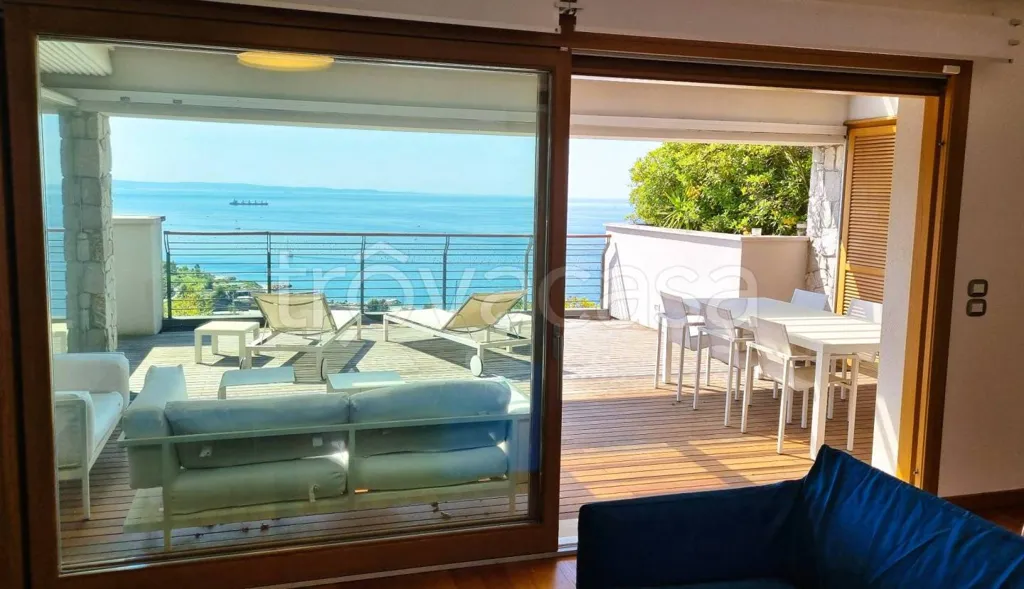 Terrace - Penthouse with Sea View in Duino Aurisina