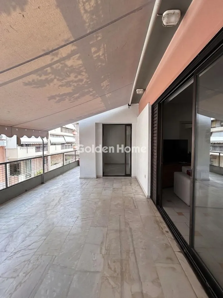 Terrass - Apartment with Balcony and View in Upper Ilisia