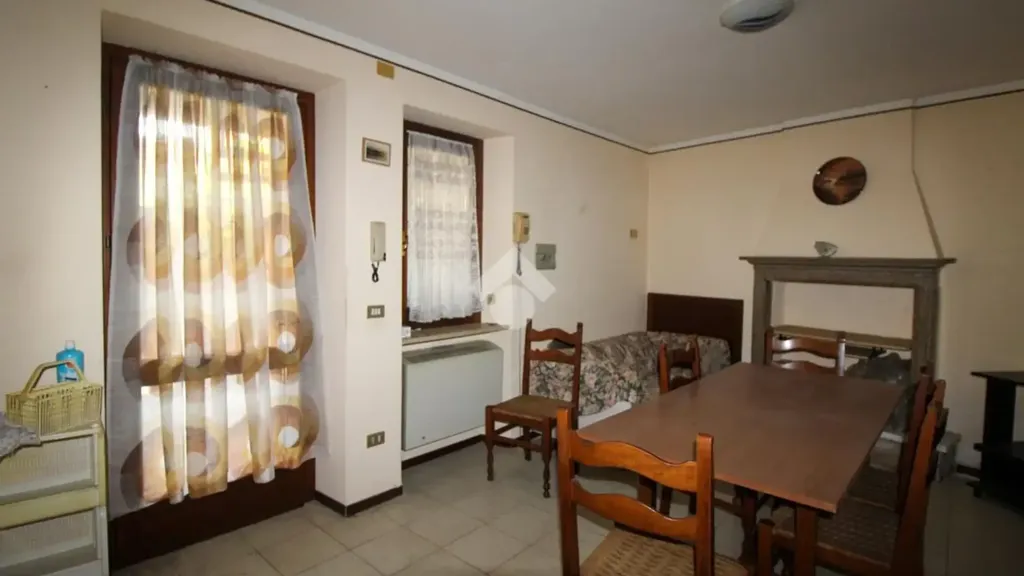 Söögituba - Rustic Property with Courtyard in Ghedi