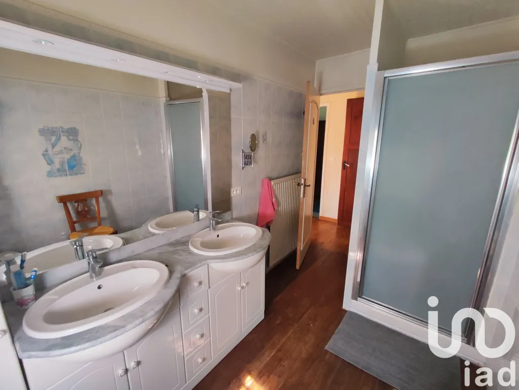 Salles de bain - Demeure de Charme au Bord de l'Eau à Tressan