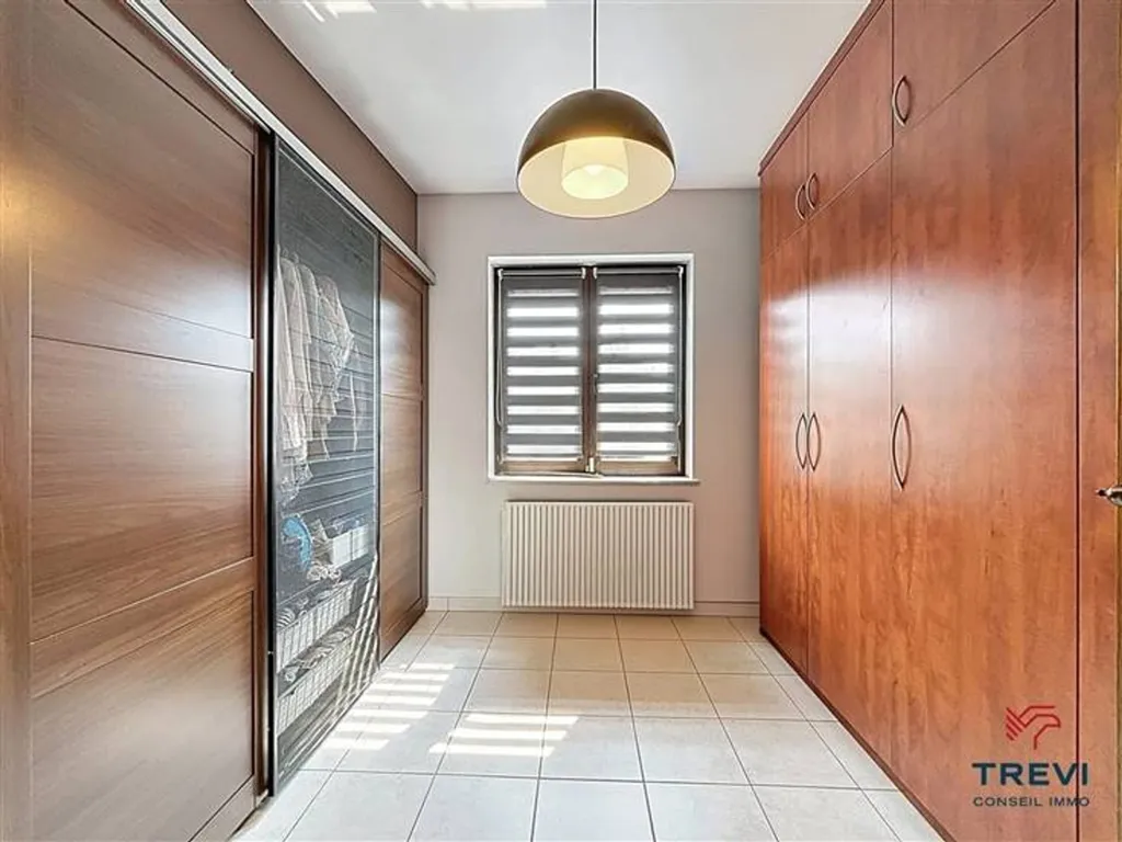 hallway_entrance