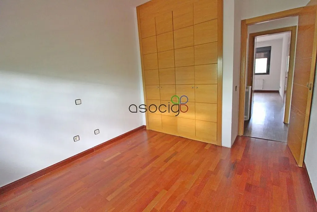 Toad - Apartment with Terrace in Yebes