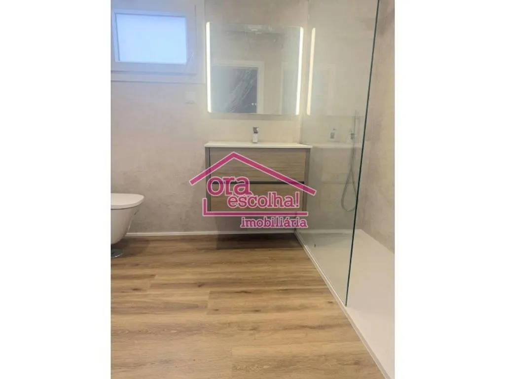 Salles de bain - New Detached House with Pool in Seixal