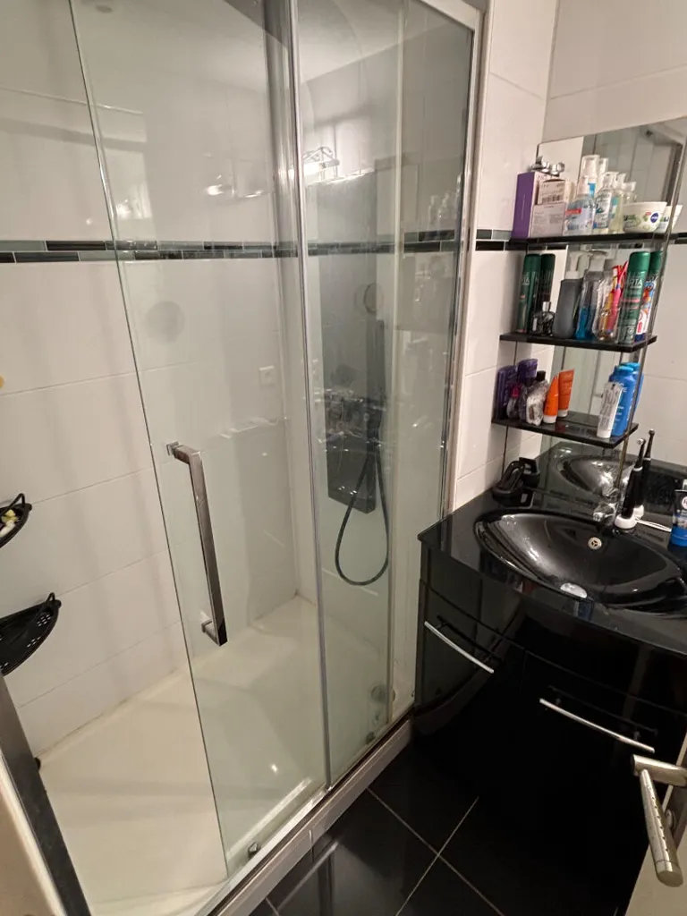 Salles de bain - Appartement 3 Pièces en Centre-ville à Châtellerault