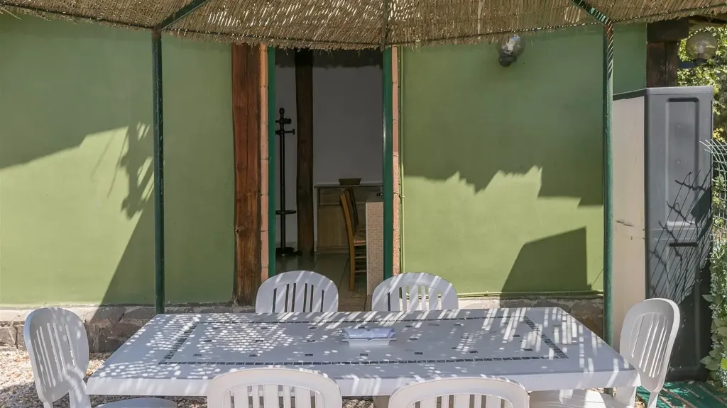 2-room house in IT
