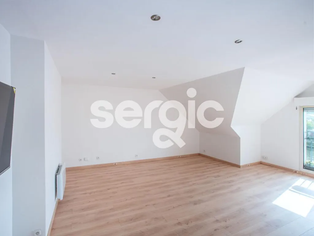 Soggiorno - Studio with River View in Pontoise