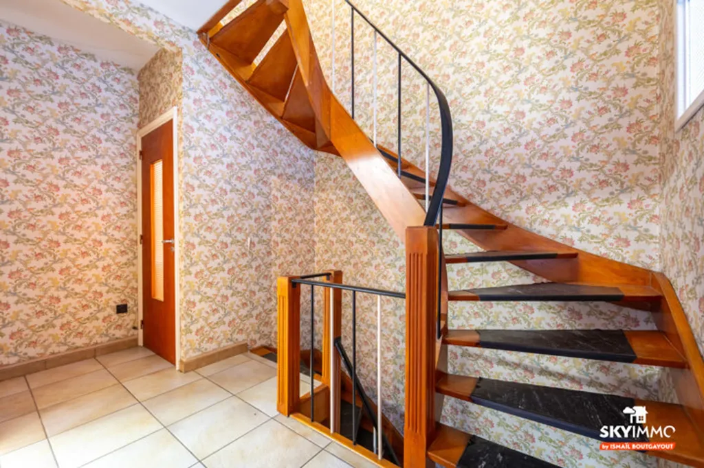 Toad - Spacious House with Garden and Garage in Seraing