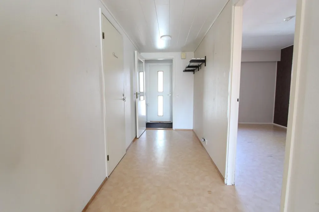 Entrée - Modernised Flat with Sauna in Pattijoki