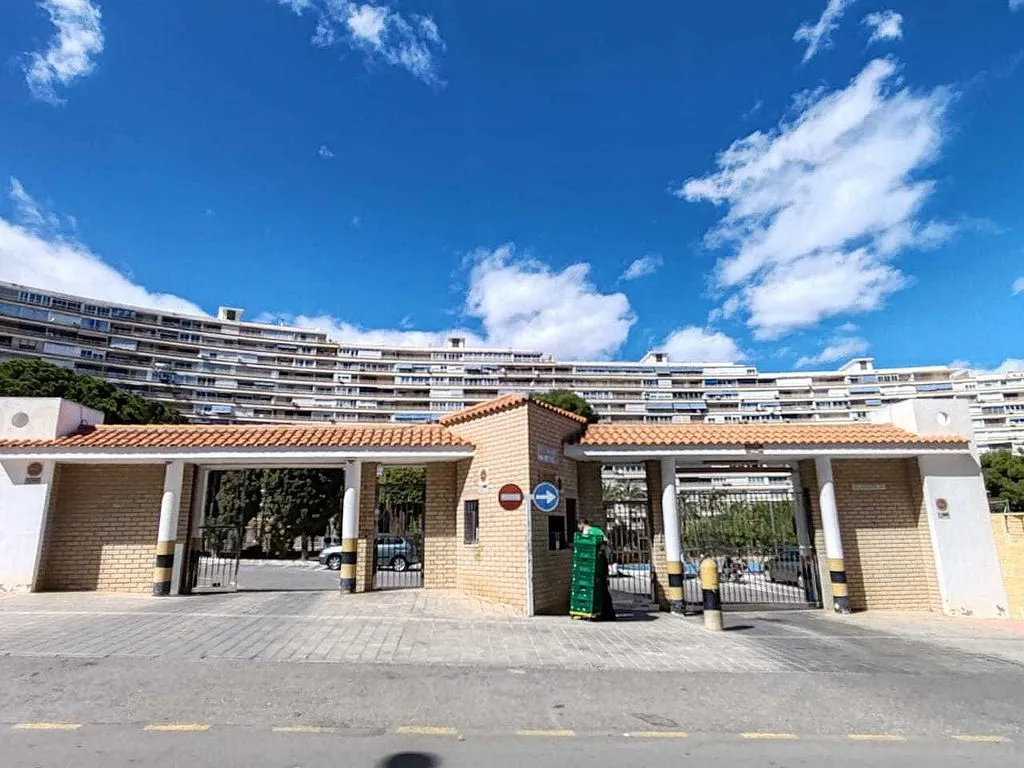 Välivaade - Penthouse with Garden on Benidorm Avenue