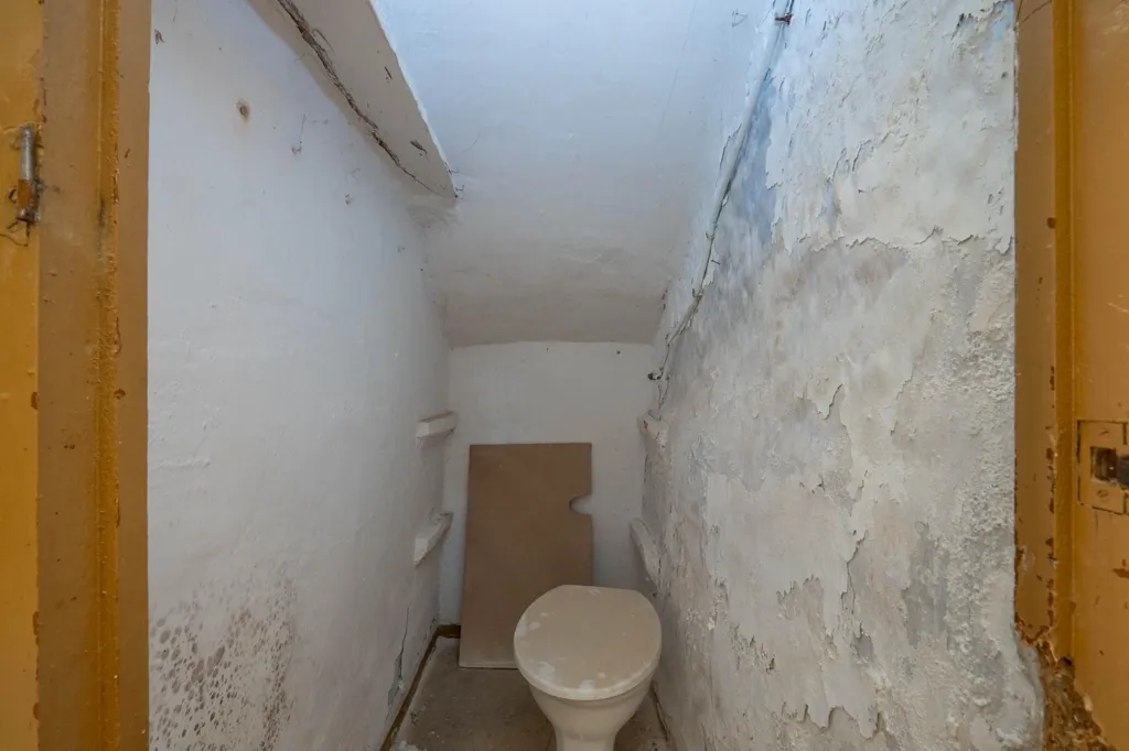 Salles de bain - Two-Storey House with Terrace in Albuñuelas