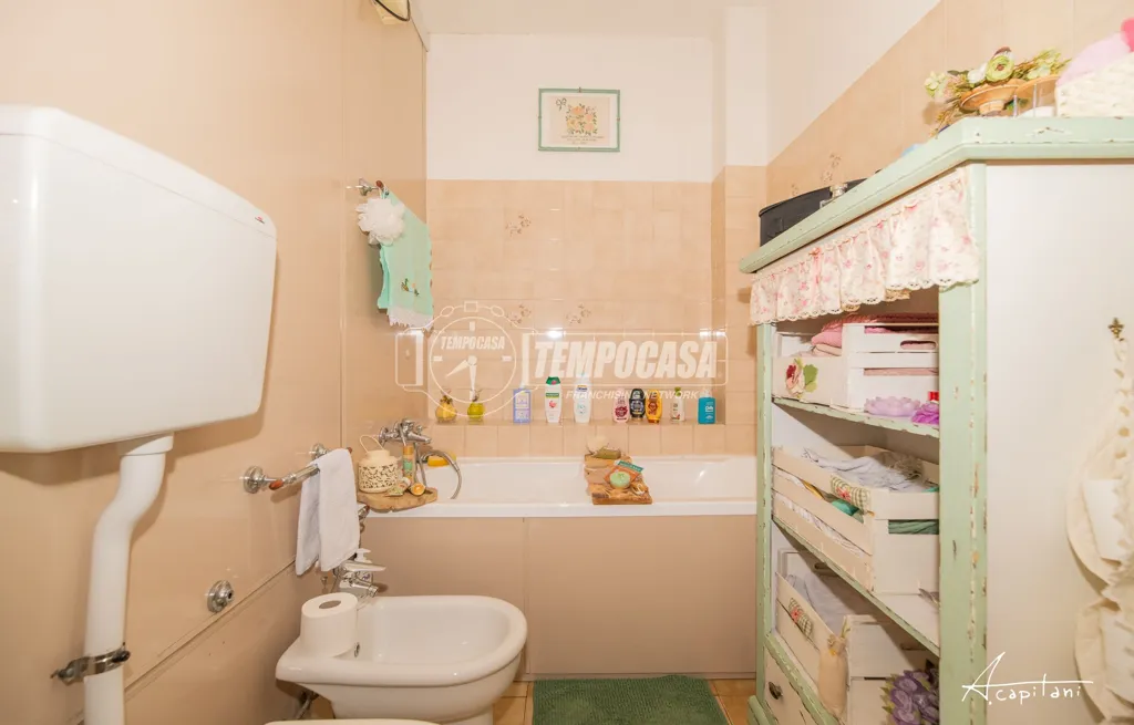 Vannitoad - Bright Trilocale with Balcony in Modena