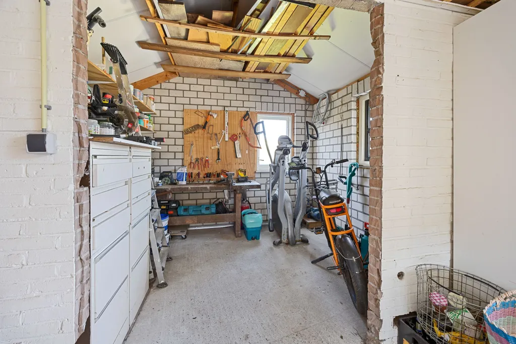 Garage - Maison 5 pièces à Ooij