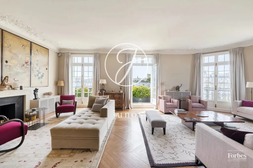 Elutuba - Duplex with Eiffel Tower View in Paris 7th