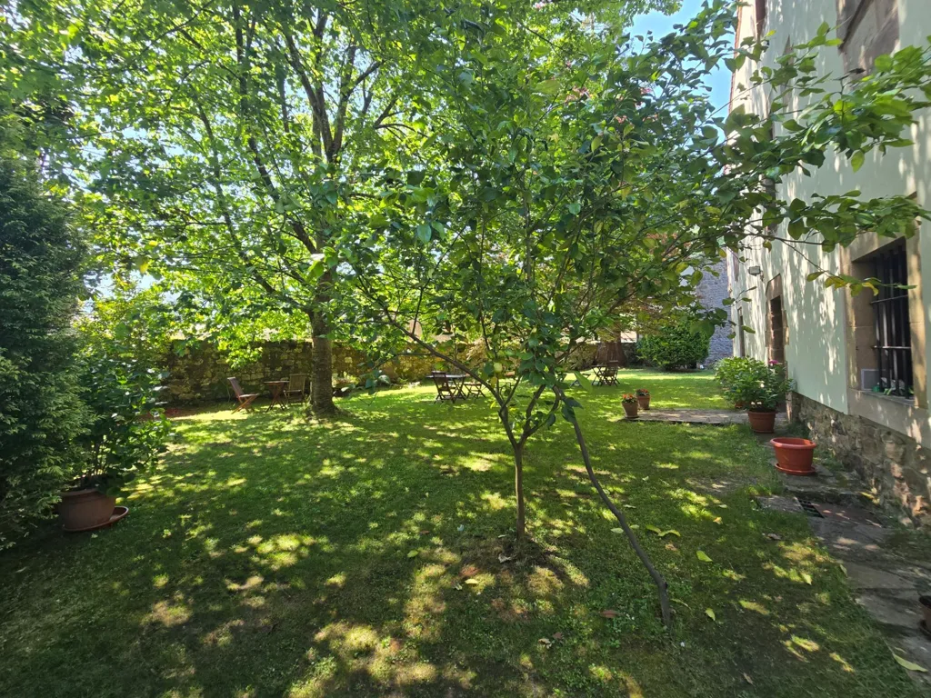 12-room house in Valdáliga