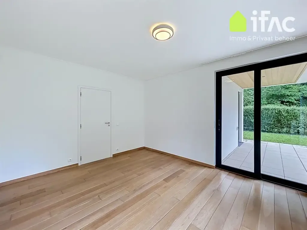 Chambres - Appartement de Plain-Pied avec Jardin Privé à Ukkel