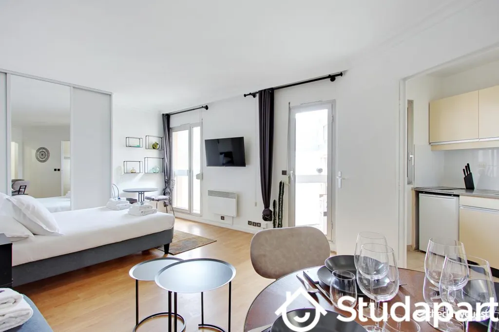 Chambres - Studio Lumineux avec Jardin à Proximité du Centre-Ville