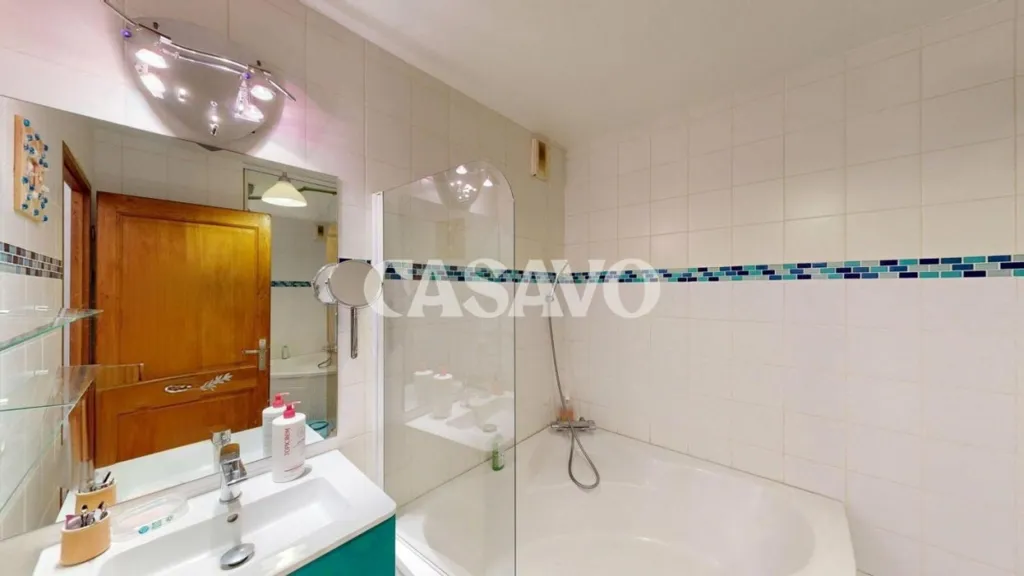 Salles de bain - Appartement Familial avec Terrasse à Marseille-Vauban