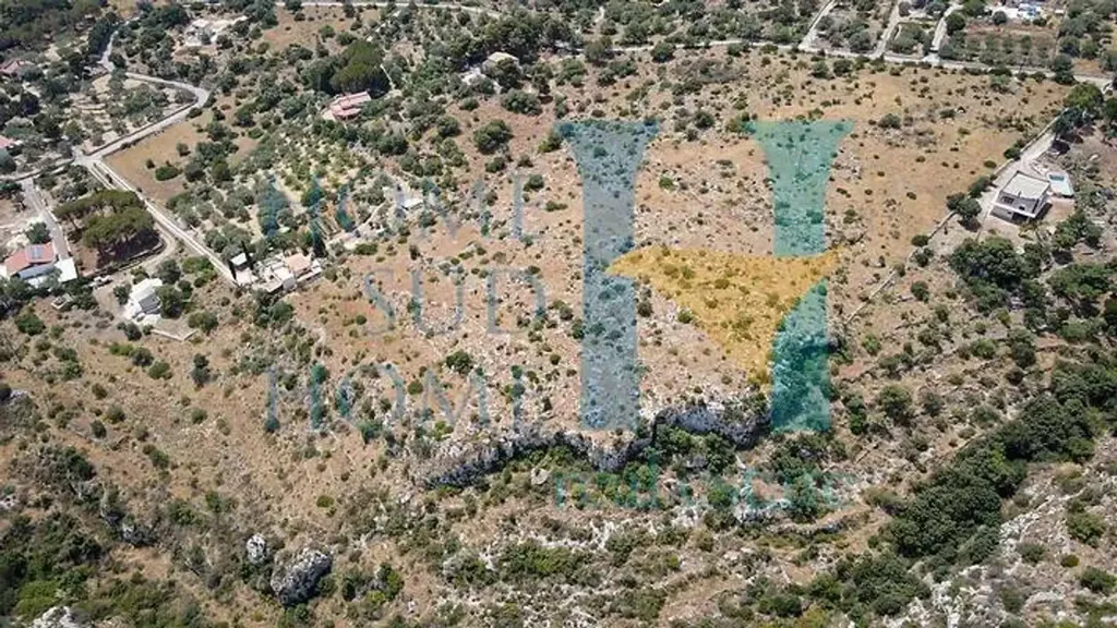 Õhuvaade - Buildable Land with Panoramic Potential in Noto