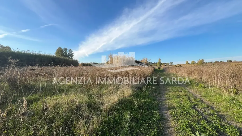 Jardin - Villa with Seafront Potential in Alghero