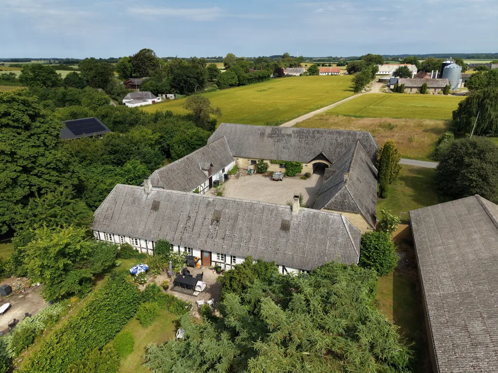 Vista aerea - Charming 4-Bedroom Villa in Countryside
