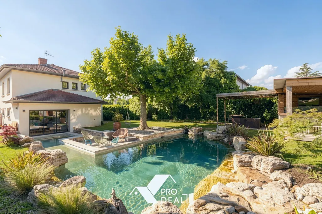 Piscine - Maison avec Piscine au Calme à Saint-Bernard