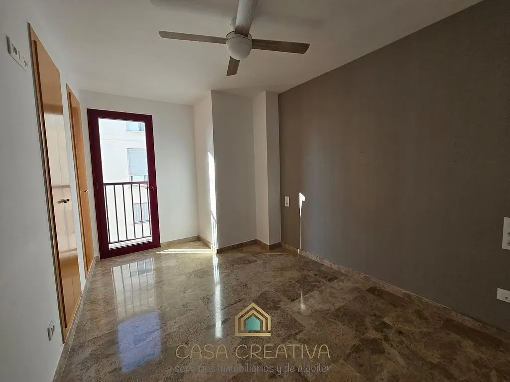 Rooms - Apartment with Balcony in Náquera