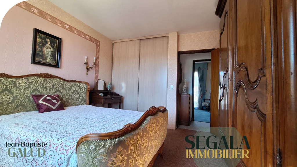 Chambres - Maison avec Atelier Indépendant à Carmaux