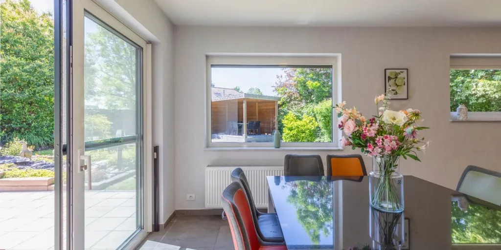 Salle à manger - Villa Rénovée avec Jardin à Merelbeke