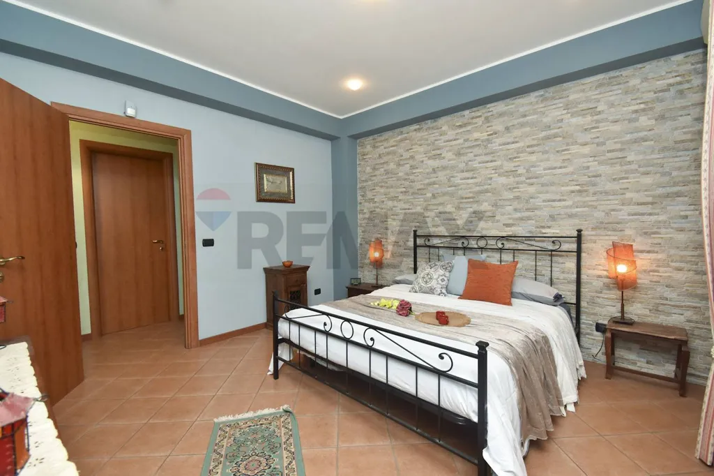 Maison 8 pièces à IT