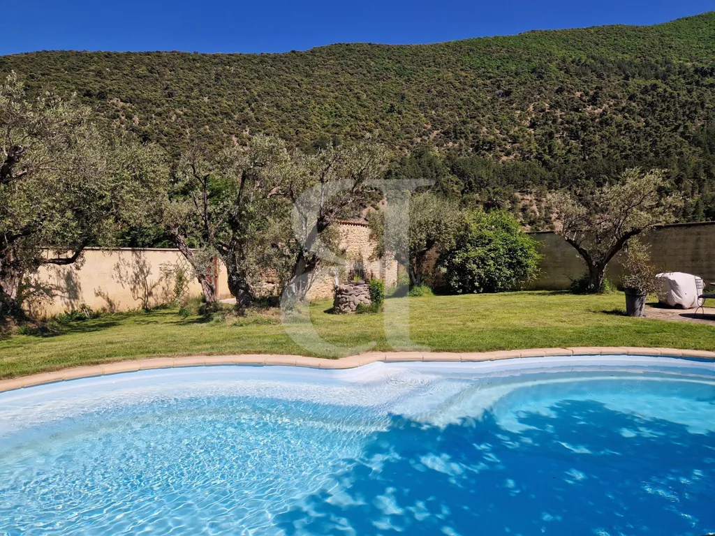 Piscine - Villa avec Piscine à Nyons
