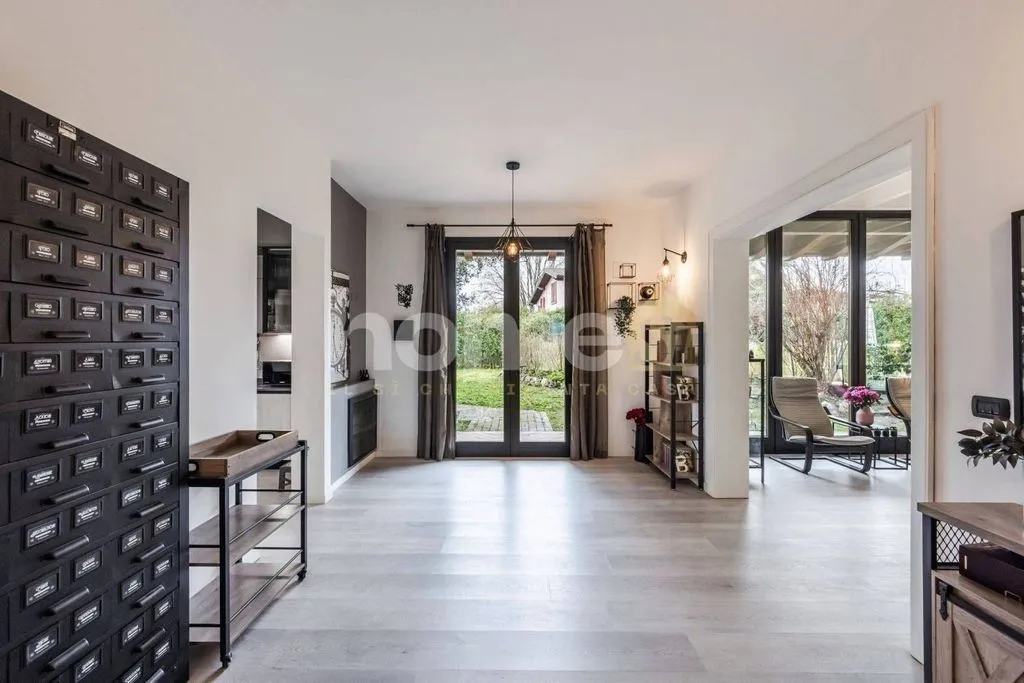 Esik - Luxury Villa with Pool in Zola Predosa