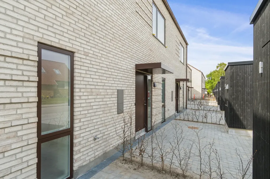 Exterior - Two-Bedroom Flat with Terrace in Odense S