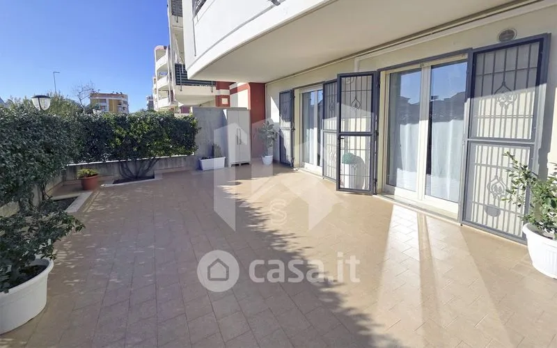 Terrasse - Modern Apartment with Garden in Termoli