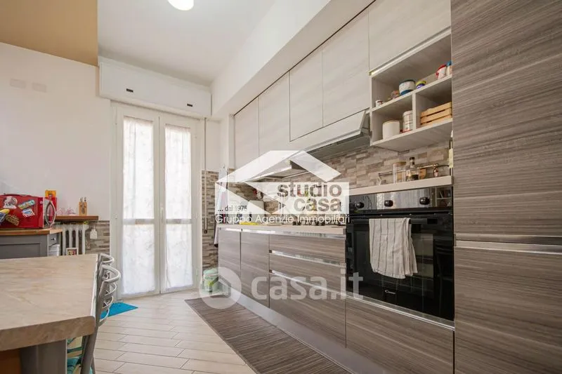Cuisine - Modernised Apartment with Balcony in Spino d'Adda