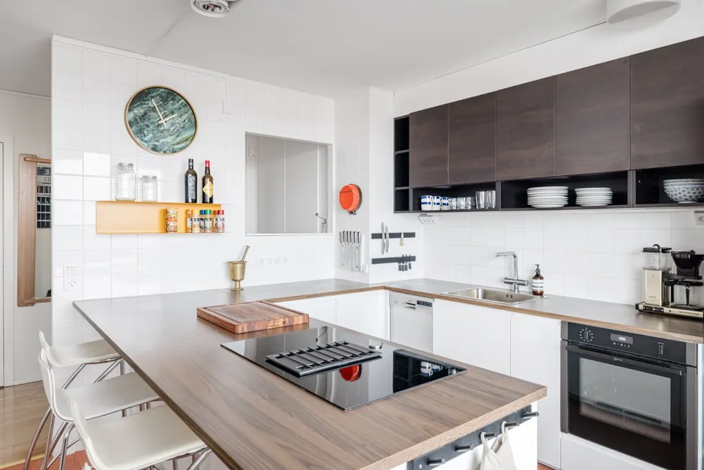 Köök - Apartment with Western Balcony in Solna