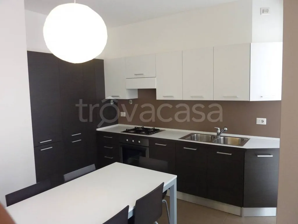 Cucina - Bright 2-Bedroom Flat in Sondrio