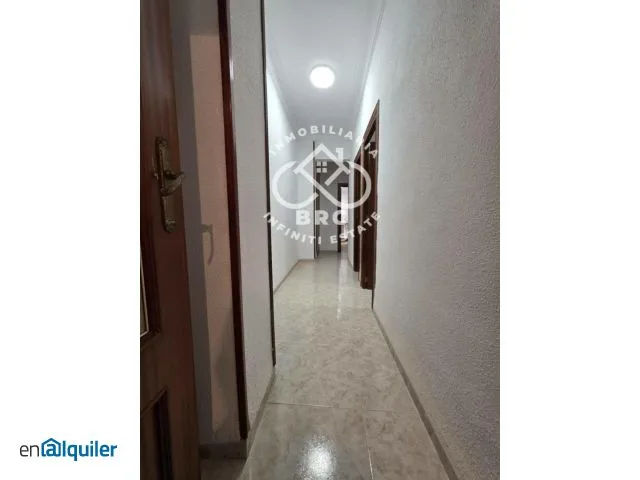Esik - 4 magamistoaga korter asukohas Valencia