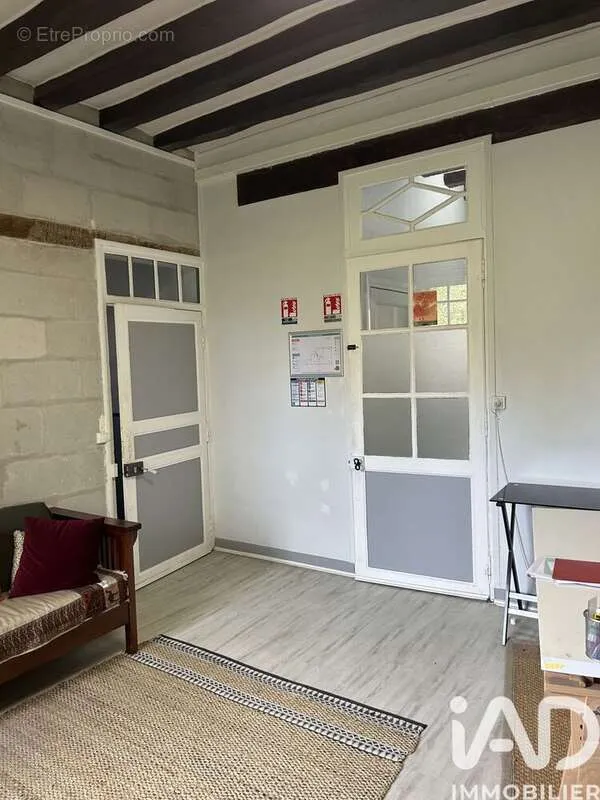 Living Room - Professional Space near Angers