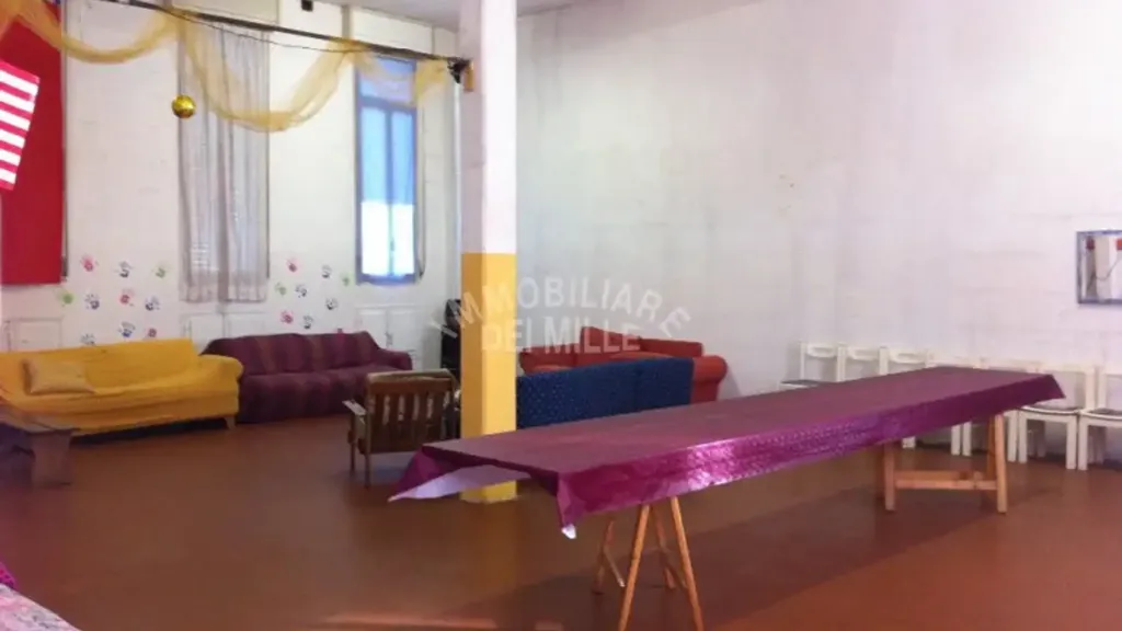 Living Room - Single House with Workshop in Cadelbosco di Sopra