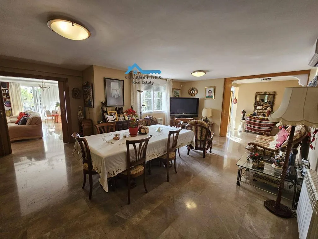 Söögituba - Luxury Villa with Pool in Colonia Escandinavia