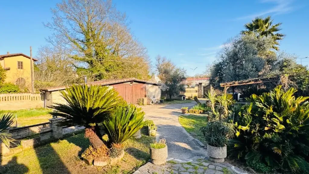 Aed - Villa with Private Garden in Bracciano