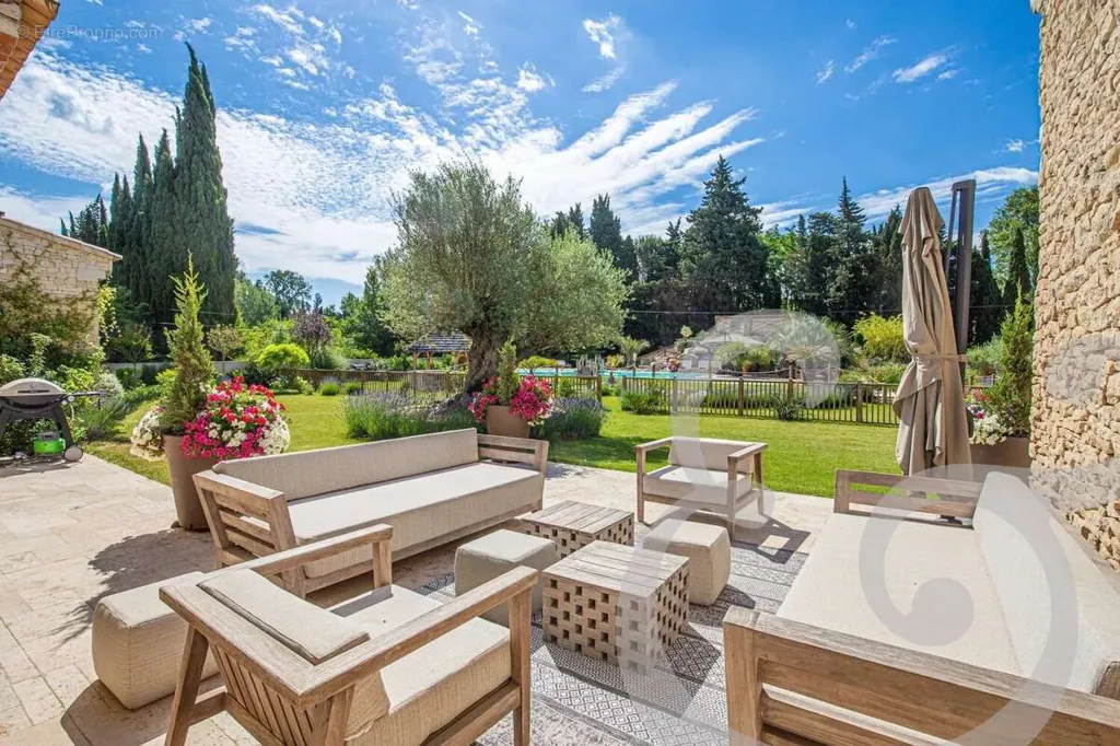Terrass - Provençal House with Pool in Orgon